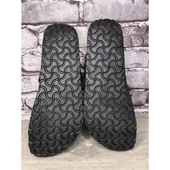 Birkenstock Birki’s Red Patent Leather Croc Cork Strap Sandals Women Sz 39EU/8US - Picture 7 of 16